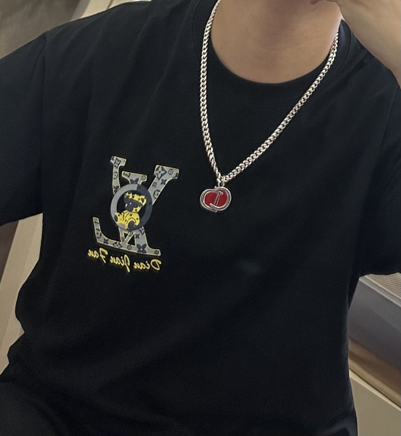 chr1st1an D10r necklaces